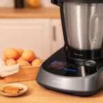 Mambo Touch Cecotec, robot da cucina multifunzione con display touch e accessori per impastare, cuocere e frullare